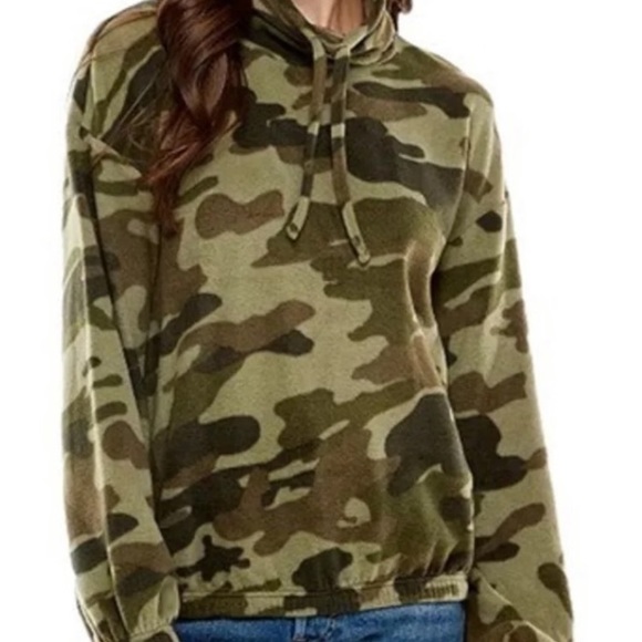 Derek Heart Tops - Derek Heart Women’s Cowl Neck Sweatshirt.